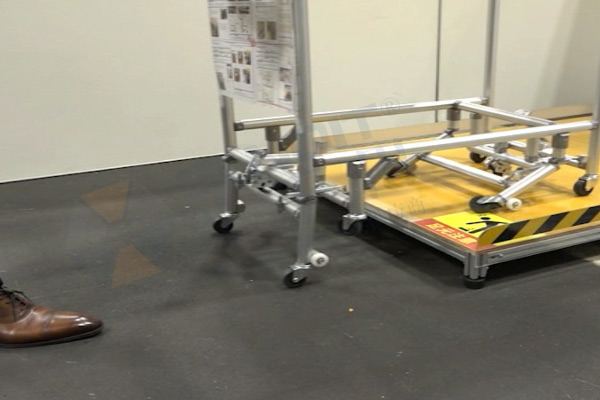 【精益LCIA167】智能搬運(yùn)小車(chē)