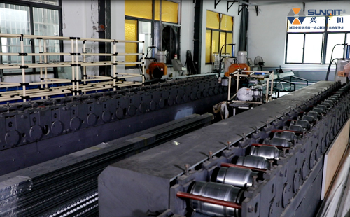 滑軌生產(chǎn)線.jpg 滑軌生產(chǎn)線.jpg