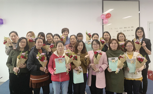 辛苦啦！3.8致敬興千田的女神們~