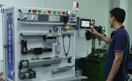 【精益<a href='/zhinengyingyuan.htm' class='keys' title='點擊查看關于LCIA的相關信息' target='_blank'>LCIA</a>341】電動教學百寶車