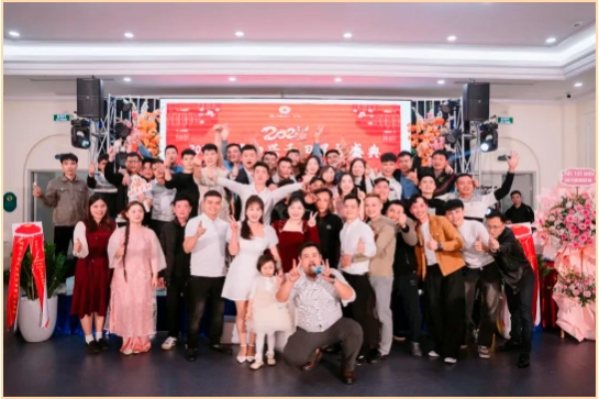 興千田集團2024年終總結(jié)暨頒獎典禮11 興千田集團2024年終總結(jié)暨頒獎典禮11