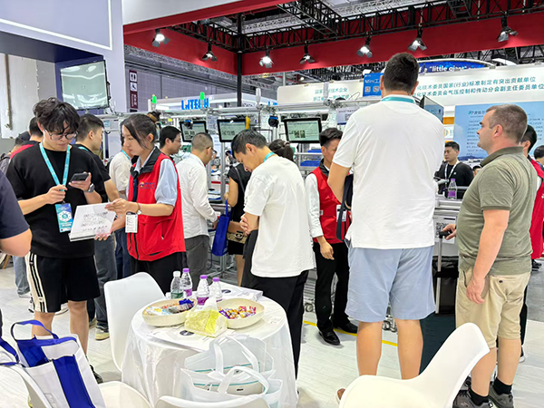 興千田上海展6 興千田上海展6