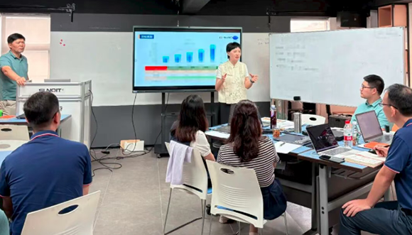 擘畫新藍(lán)圖，啟航新征程—興千田集團(tuán)成功召開2026年戰(zhàn)略研討會5